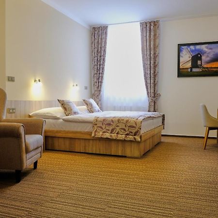 Hotel Gtc 3* Superior Bilovec Ngoại thất bức ảnh