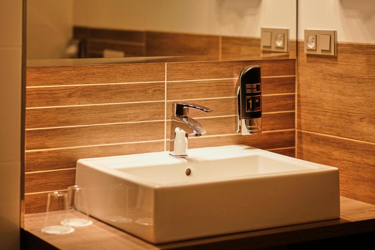 Hotel Gtc 3* Superior Bilovec Ngoại thất bức ảnh