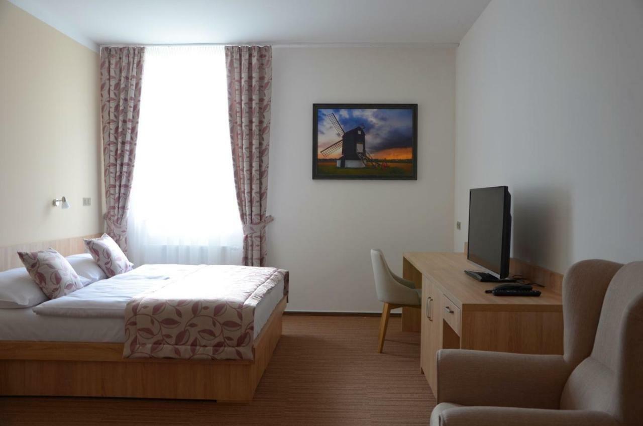 Hotel Gtc 3* Superior Bilovec Ngoại thất bức ảnh